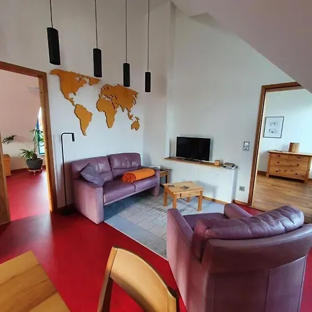 Engemann Modern Retreat Cassel